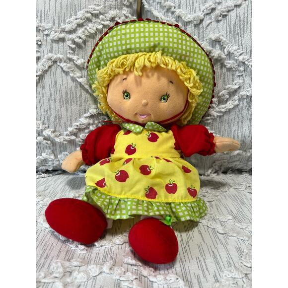 Strawberry Shortcake Talking Apple Dumplin Talking Doll - Picture 1 of 12